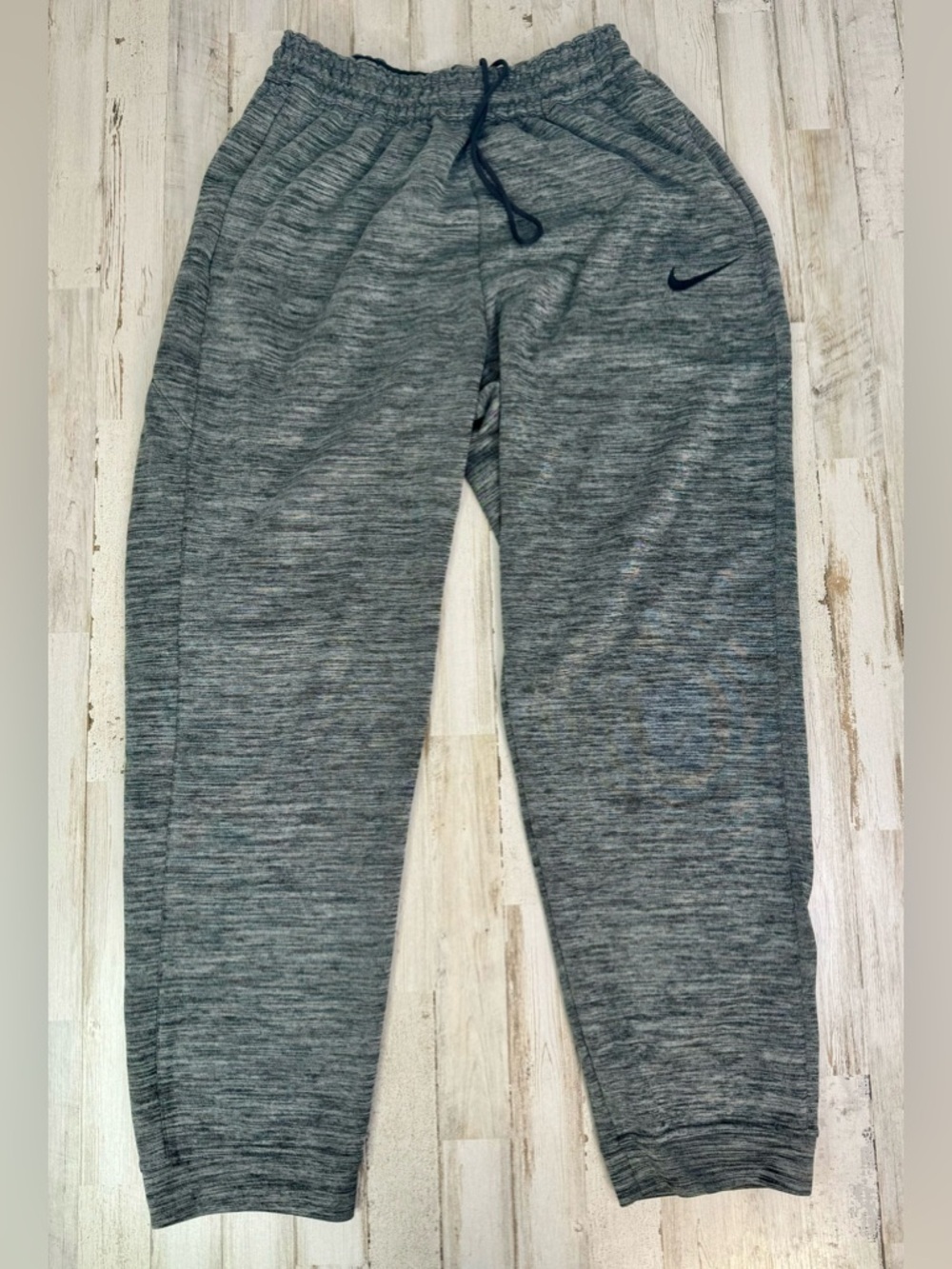 Nike Men's Gray Sweatpants Size Large Elastic Waist Activewear
